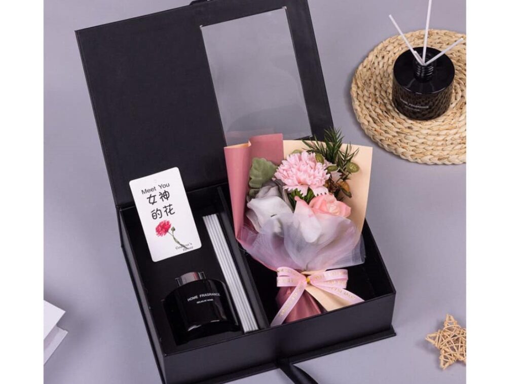 Valentine’s Special: Home Fragrance & Flower Gift Set